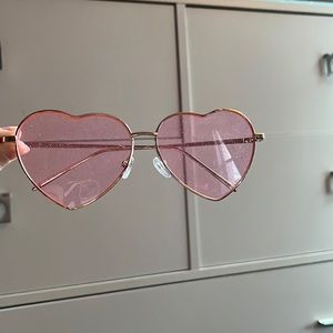 Pink sparkly glasses 🩷